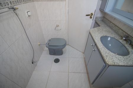 Apartamento à venda com 112m², 3 quartos e 2 vagasBANHEIRO DA SUÍTE