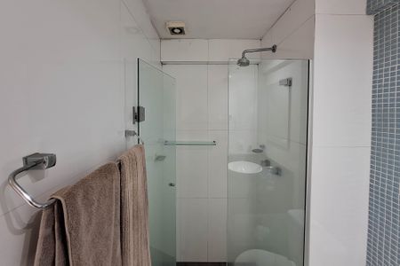 Apartamento à venda com 65m², 2 quartos e 1 vagaBanheiro Social