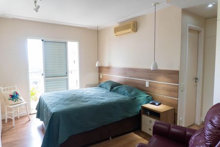 Suite  de apartamento à venda com 4 quartos, 142m² em Vila Alexandria, São Paulo