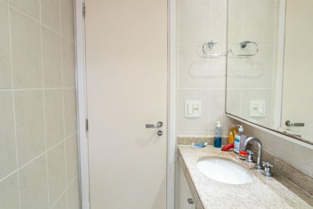 Apartamento à venda com 142m², 4 quartos e 3 vagasBanheiro Social