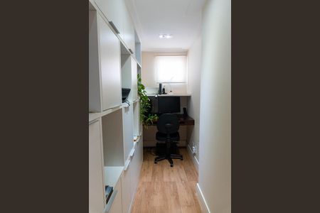 Apartamento à venda com 142m², 4 quartos e 3 vagasEscritório