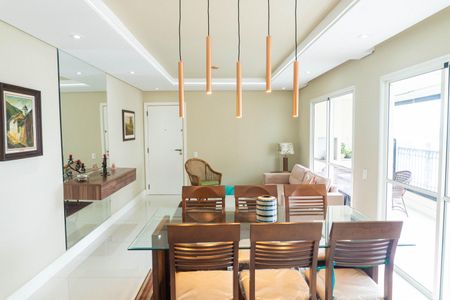 Apartamento à venda com 142m², 4 quartos e 3 vagasSala