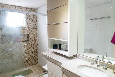 Apartamento à venda com 142m², 4 quartos e 3 vagasBanheiro da Suíte