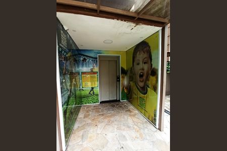 Apartamento à venda com 55m², 2 quartos e 1 vaga Apartamento à venda com 55m², 2 quartos e 1 vagaElevador