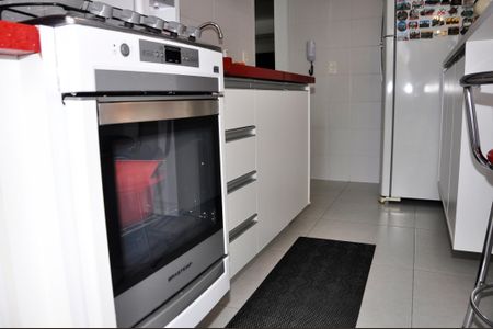 Apartamento à venda com 55m², 2 quartos e 1 vaga Apartamento à venda com 55m², 2 quartos e 1 vagaDetalhe - Cozinha