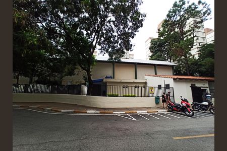 Apartamento à venda com 55m², 2 quartos e 1 vaga Apartamento à venda com 55m², 2 quartos e 1 vagaGinásio