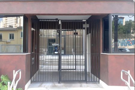 Apartamento para alugar com 77m², 2 quartos e 2 vagas