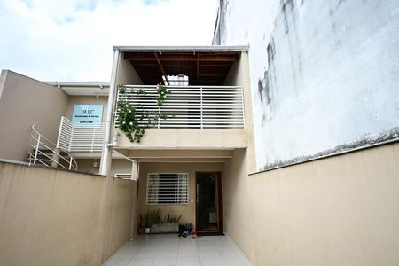 Casa à venda com 125m², 3 quartos e 2 vagasFachada