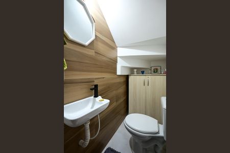 Casa à venda com 125m², 3 quartos e 2 vagasLavabo