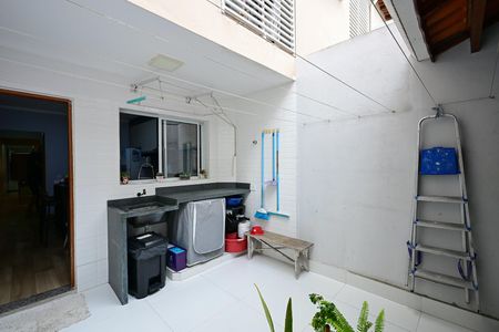 Casa à venda com 125m², 3 quartos e 2 vagasÁrea de Serviço 