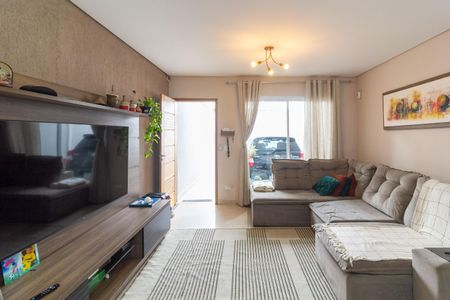 Casa à venda com 130m², 3 quartos e 2 vagasSala de estar