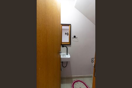 Casa à venda com 130m², 3 quartos e 2 vagasLavabo