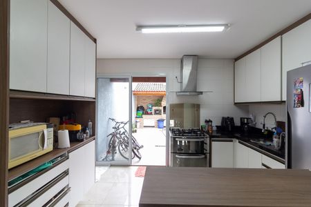 Casa à venda com 130m², 3 quartos e 2 vagasCozinha