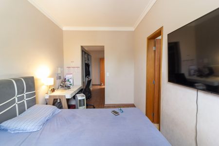 Casa à venda com 130m², 3 quartos e 2 vagasQuarto 3 - Suíte