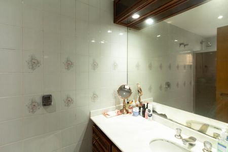 Apartamento para alugar com 158m², 3 quartos e 2 vagasBanheiro da Suíte