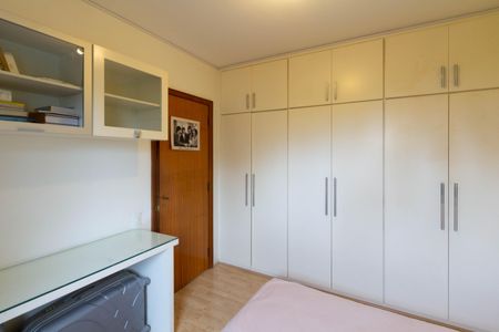 Apartamento para alugar com 158m², 3 quartos e 2 vagasQuarto 2