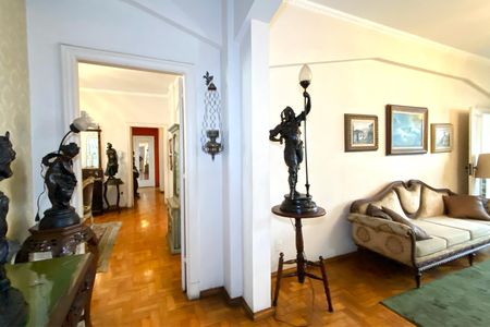 Apartamento à venda com 130m², 3 quartos e sem vagaHall de Entrada