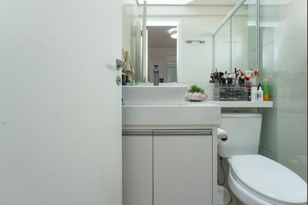 Apartamento à venda com 65m², 2 quartos e 1 vaga Apartamento à venda com 65m², 2 quartos e 1 vagaBanheiro do quarto 1 Suíte