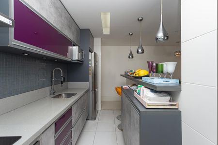 Apartamento à venda com 65m², 2 quartos e 1 vaga Apartamento à venda com 65m², 2 quartos e 1 vagaCozinha Americana