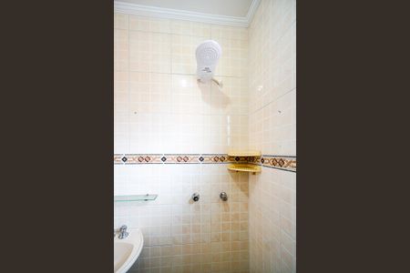 Casa para alugar com 75m², 2 quartos e 2 vagas Casa para alugar com 75m², 2 quartos e 2 vagasChuveiro