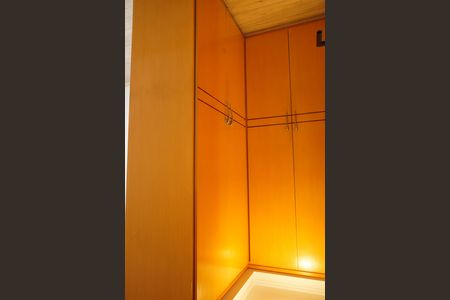 Apartamento à venda com 74m², 2 quartos e 2 vagasCloset da suíte