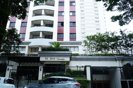 Apartamento à venda com 74m², 2 quartos e 2 vagasFachada