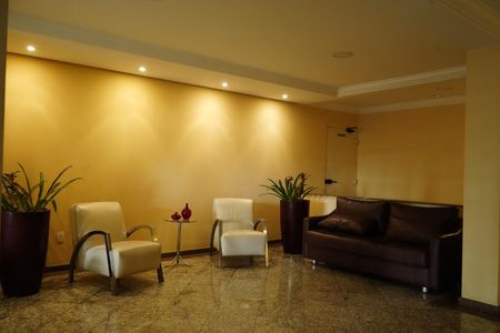 Apartamento à venda com 74m², 2 quartos e 2 vagasHall de entrada