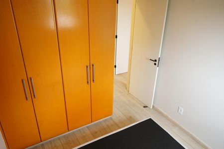 Apartamento à venda com 74m², 2 quartos e 2 vagasQuarto - Armários