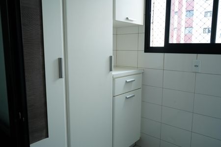 Apartamento à venda com 74m², 2 quartos e 2 vagasÁrea de Serviço