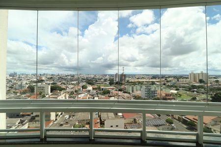 Sacada de apartamento para alugar com 3 quartos, 96m² em Brasil, Uberlândia