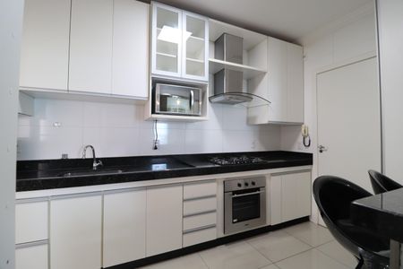 Apartamento para alugar com 93m², 3 quartos e 2 vagasCozinha
