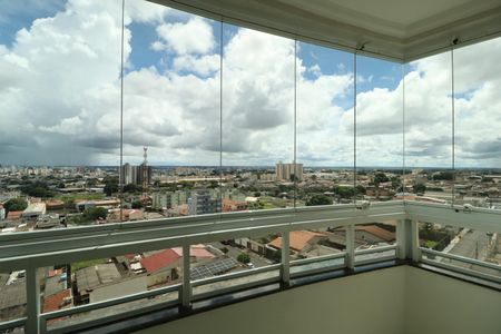 Sacada de apartamento para alugar com 3 quartos, 96m² em Brasil, Uberlândia