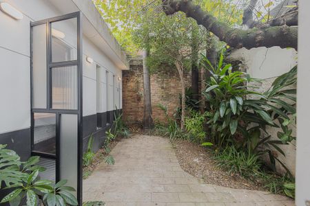 Casa à venda com 150m², 2 quartos e 1 vaga Casa à venda com 150m², 2 quartos e 1 vagaJardim