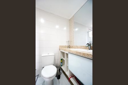 Apartamento para alugar com 60m², 2 quartos e 1 vagaBanheiro da suíte