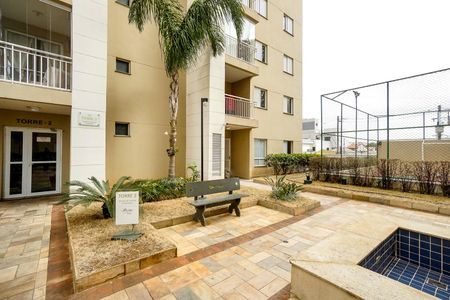 Apartamento para alugar com 60m², 2 quartos e 1 vagaÁrea de convivência