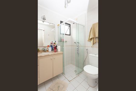 Apartamento à venda com 69m², 2 quartos e 3 vagasBanheiro da Suíte