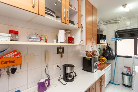 Apartamento à venda com 69m², 2 quartos e 3 vagasCozinha