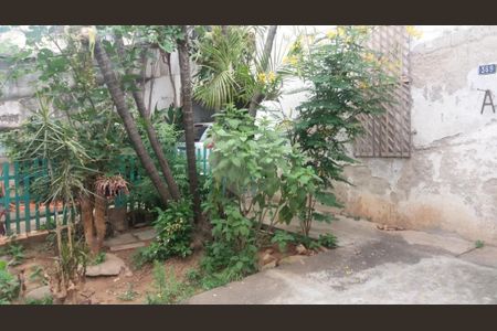 Casa à venda com 3 quartos, 158m² em Jardim Santo Elias, São Paulo