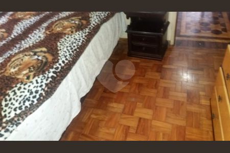 Casa à venda com 3 quartos, 158m² em Jardim Santo Elias, São Paulo