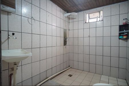 Banheiro de casa à venda com 1 quarto, 75m² em Feitoria, São Leopoldo