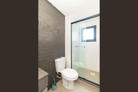 Banheiro  de apartamento para alugar com 1 quarto, 41m² em Menino Deus, Porto Alegre