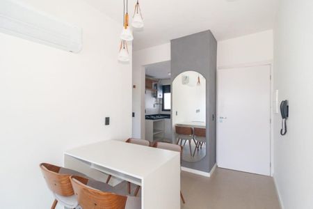 Sala  de apartamento para alugar com 1 quarto, 41m² em Menino Deus, Porto Alegre