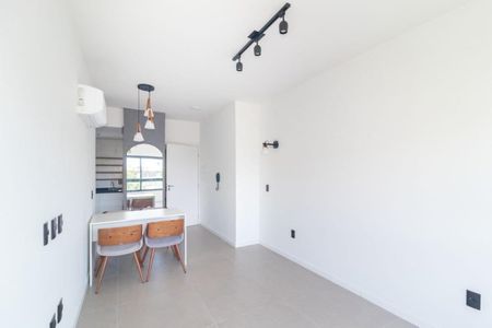 Sala  de apartamento para alugar com 1 quarto, 41m² em Menino Deus, Porto Alegre
