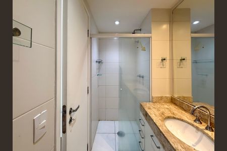 Apartamento para alugar com 105m², 3 quartos e 2 vagasBanheiro Suíte 
