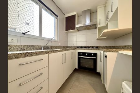Apartamento para alugar com 105m², 3 quartos e 2 vagasCozinha 