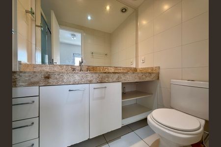 Apartamento para alugar com 105m², 3 quartos e 2 vagasBanheiro Suíte 