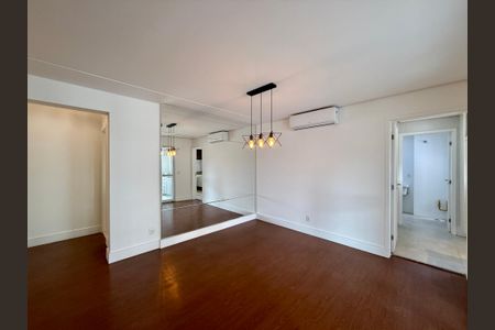 Apartamento para alugar com 105m², 3 quartos e 2 vagasSala