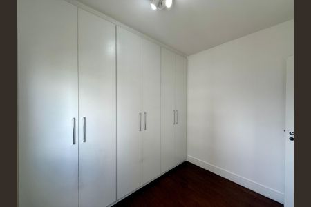 Apartamento para alugar com 105m², 3 quartos e 2 vagasQuarto 2