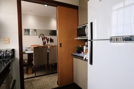 Apartamento à venda com 80m², 3 quartos e 2 vagasCozinha e Área de Serviço