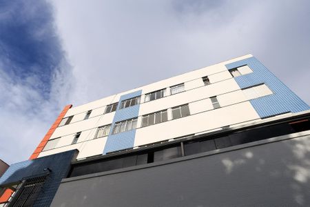 Apartamento à venda com 80m², 3 quartos e 2 vagasFachada